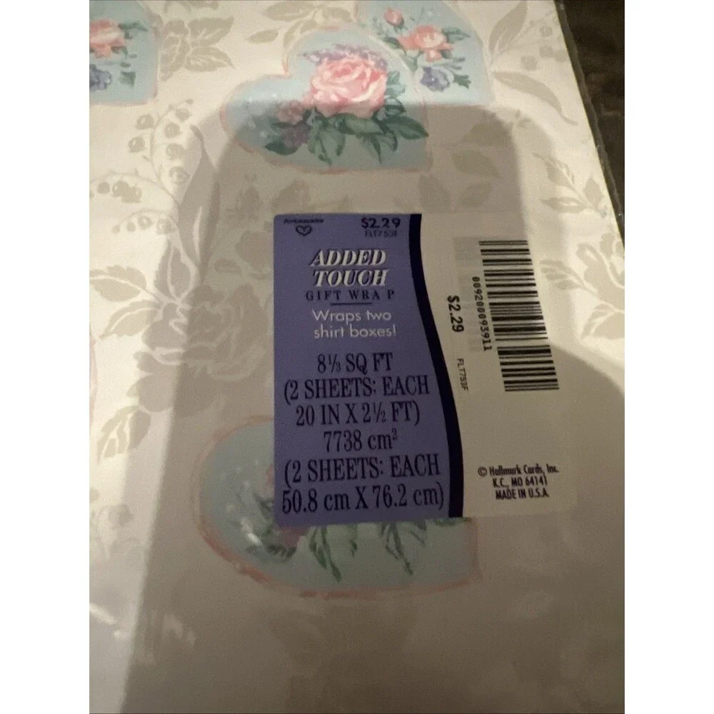 Vintage Ambassador Hallmark︱ Theme Gift Wrap ︱Hearts︱Hallmark︱Added Touch︱Love